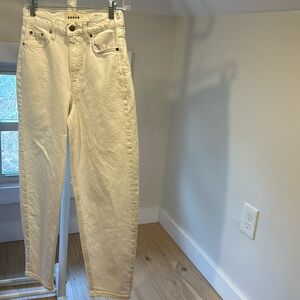 Boden 90s high rise tapered jeans in white, 26 x 32